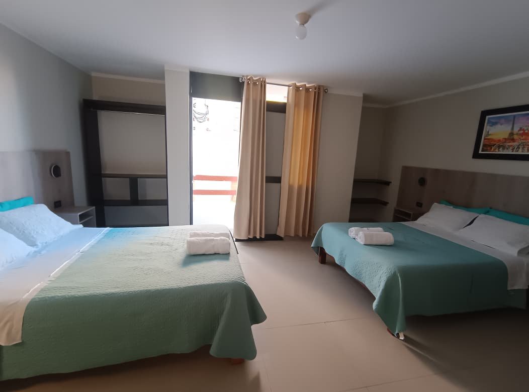 Habitación Doble Superior — dos camas de 2 plazas